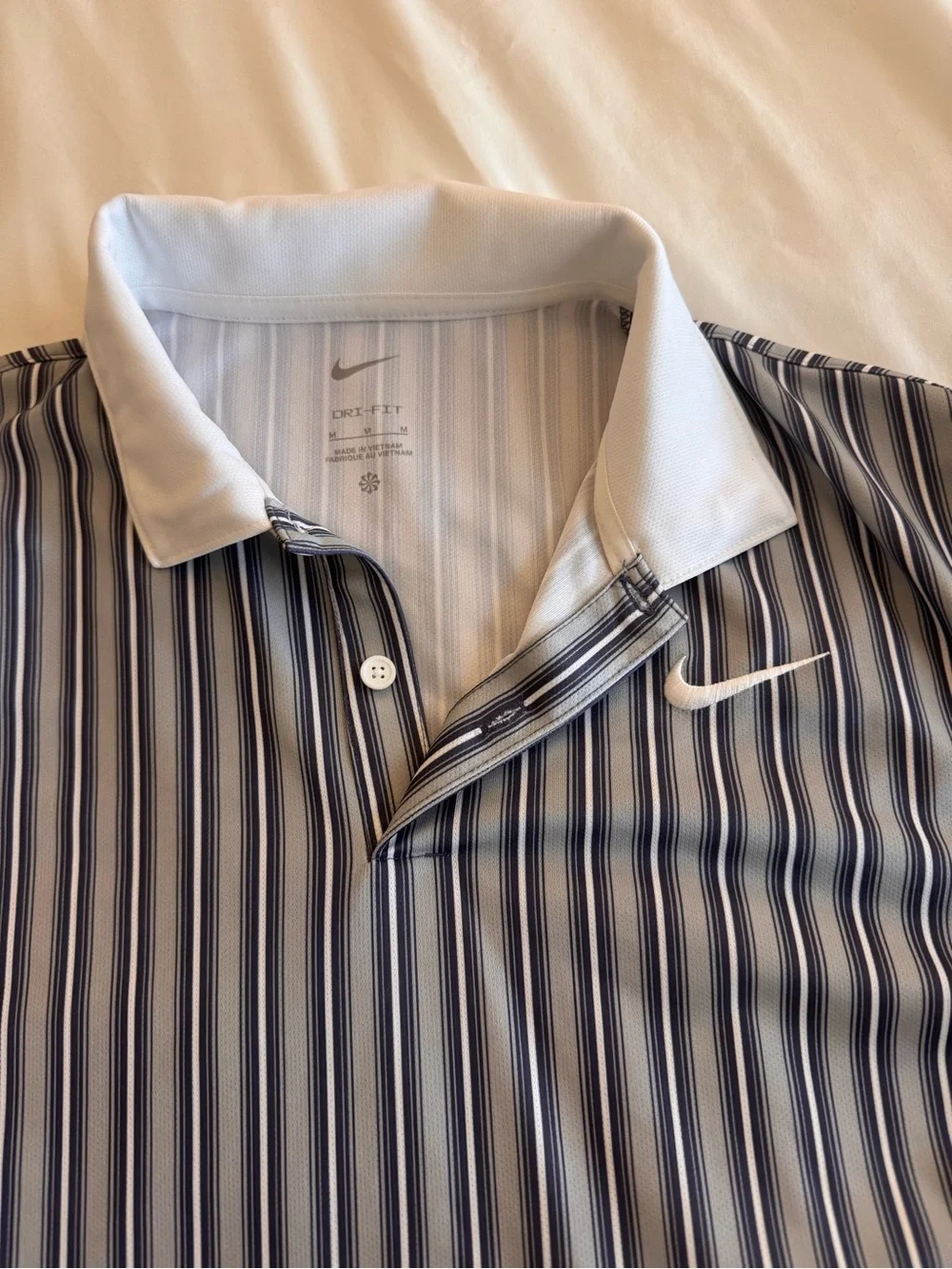 Nike Men’s Navy and White Striped Polo